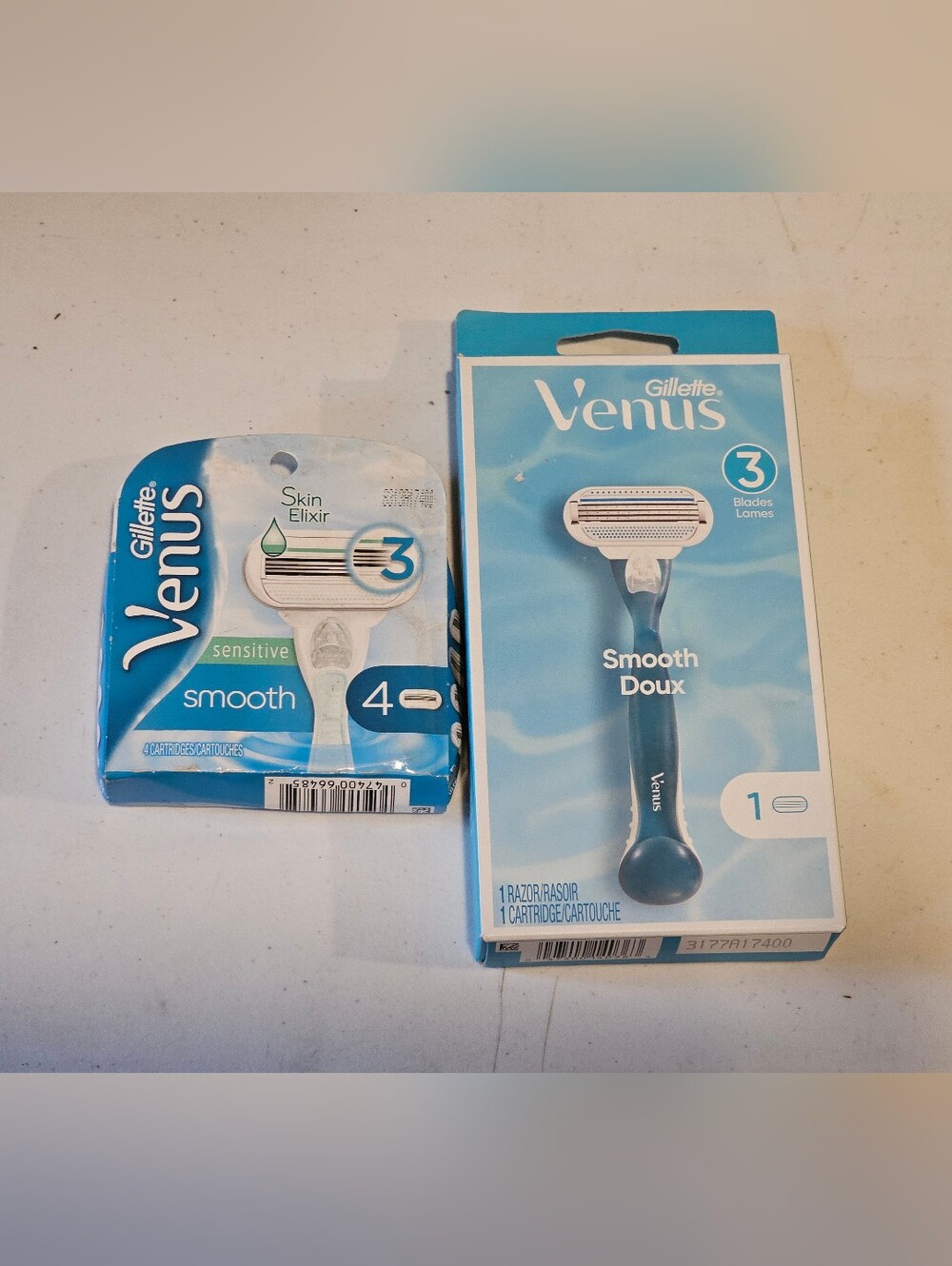 Venus Smooth 3-blade Razor and Refills Set